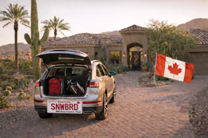 Canadian snowbird arriving at a seasonal Arizona residence